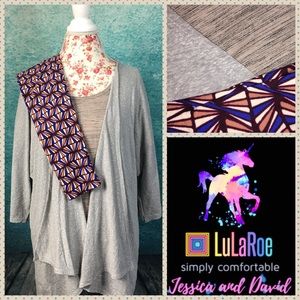 LuLaRoe outfit - Lindsay, classic T, OS leggings