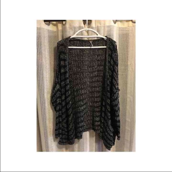 Free people cardigan/Final Price 2 hr sale 🎉