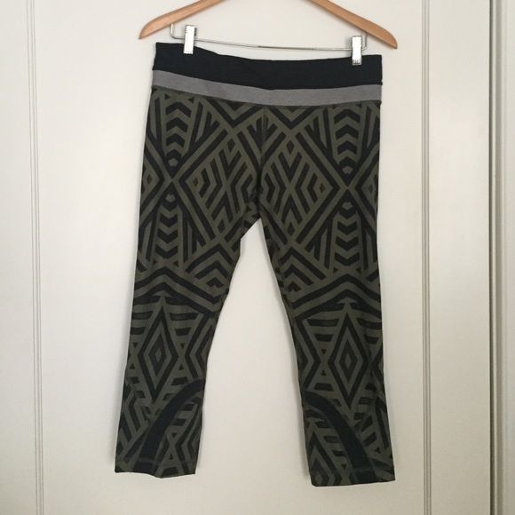 Lululemon | run inspire crop | chevron | 10