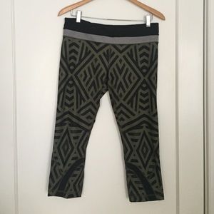 Lululemon | run inspire crop | chevron | 10