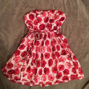 White/Red Floral Dress Size S
