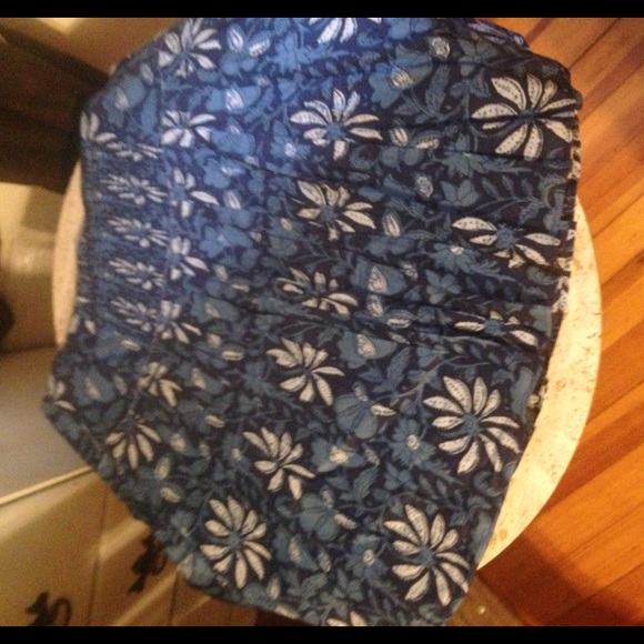 Banana republic blue and white floral skirt - Picture 1 of 3