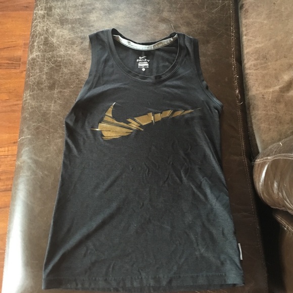 Nike dri-fit tank