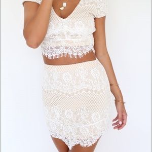 Delicate lace set Sabo Skirt