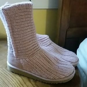 Kids Pink Crocheted Uggs