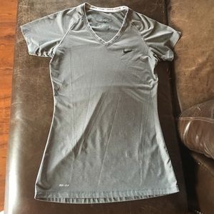 Nike PRO Dri-fit fitted v-neck Tee