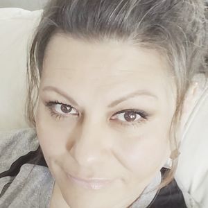 Meet your Posher, Lorie