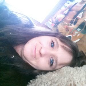 Meet your Posher, Desiree