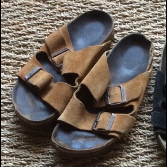 READ DESCRIPTION Authentic Birkenstocks Brown