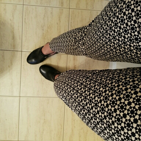 H&M Pants - H&M Geometric Ankle Pants/Crops