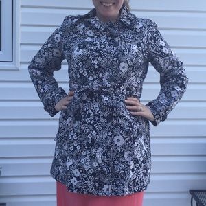 Black & White Floral Trench Coat Size Large