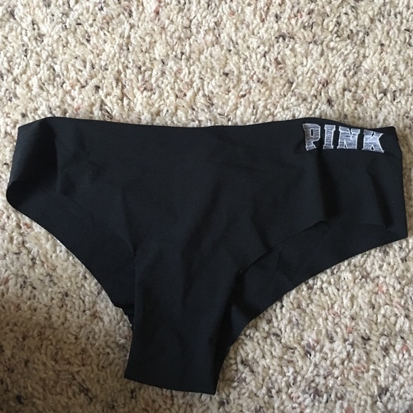 PINK VS Undies