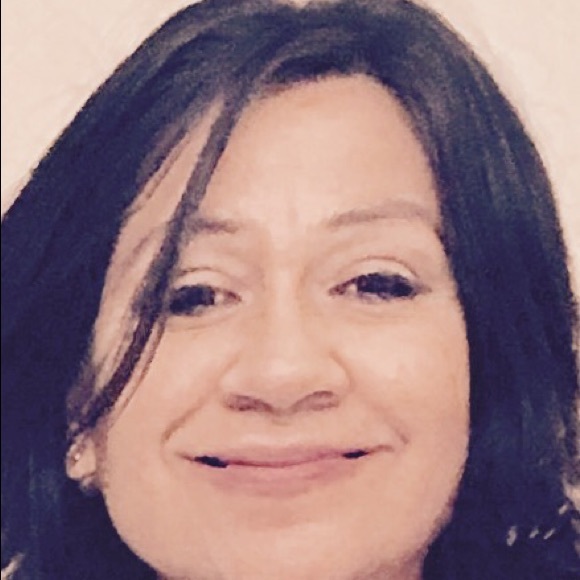 Meet your Posher, Lorena