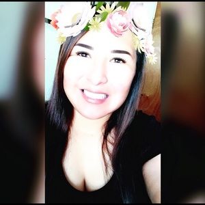 Meet your Posher, Aisha