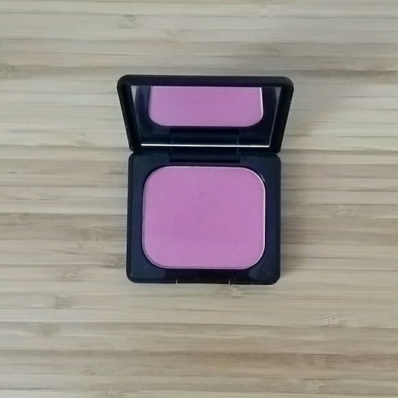 Kat Von D Everlasting Blush in Lovesong