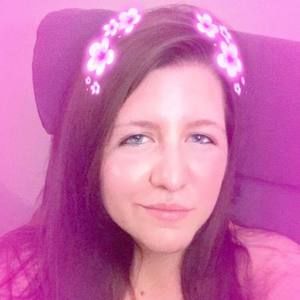 Meet your Posher, Katelyn