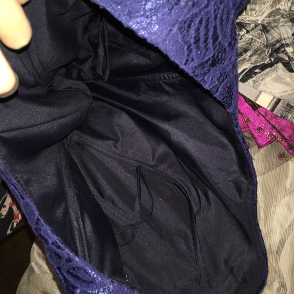 Lace Dress - Picture 3 of 4