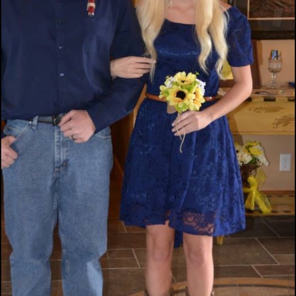 Lace Dress - Picture 4 of 4