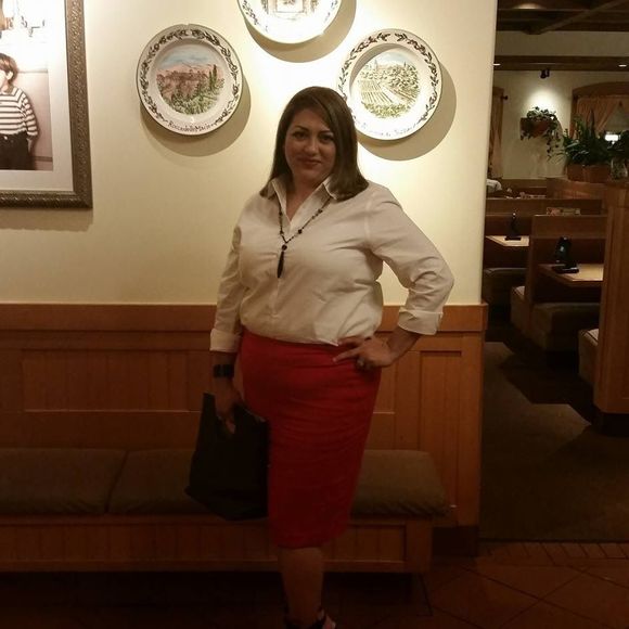 Meet your Posher, Lorena