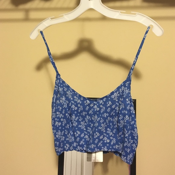 Crop Top - Picture 1 of 3