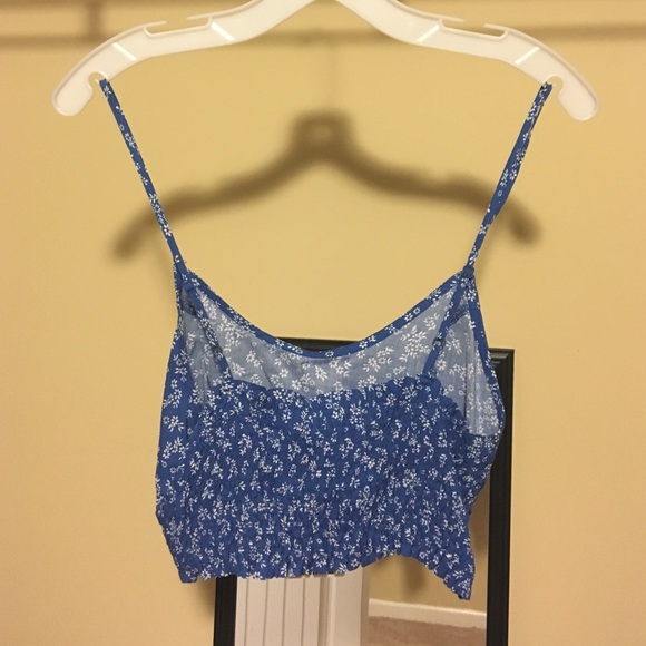 Crop Top - Picture 2 of 3