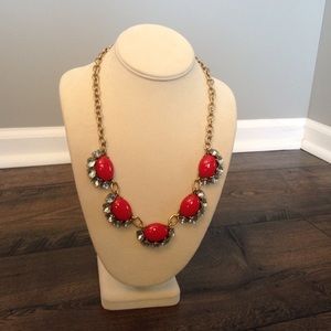 Stella and Dot Mae Statement Necklace