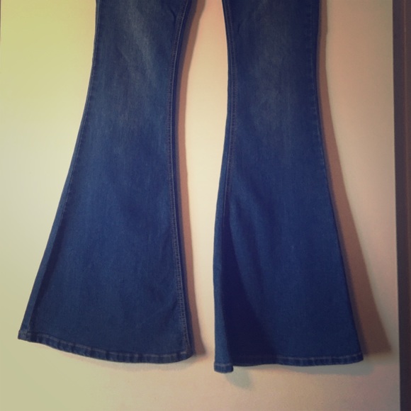High Waisted, Super flare Free People jeans