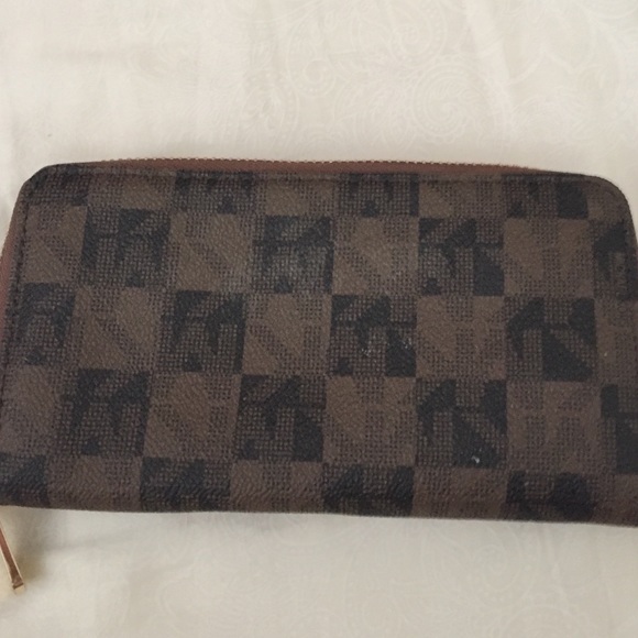 Mk wristlet - Picture 2 of 4