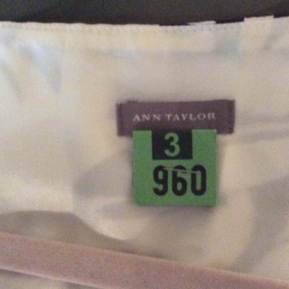 ANN TAYLOR - Picture 3 of 3