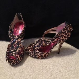 Leopard heel sandals. Betsy Johnson