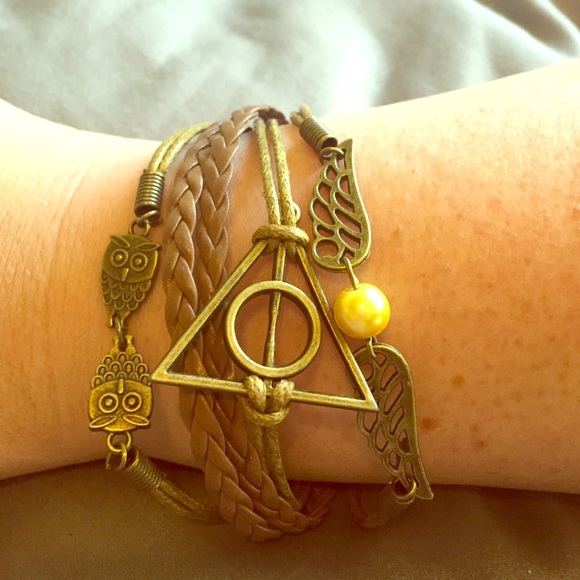 Fashion owl bracelet