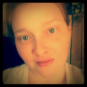 Meet your Posher, Roxanne