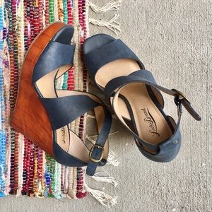 Lucky Brand Leather Wooden Wedges!!
