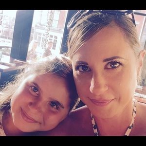 Meet your Posher, Cara