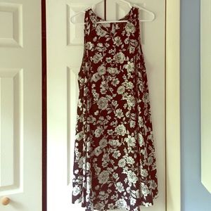 Never worn. Forever 21+ Floral Print Shift Dress.