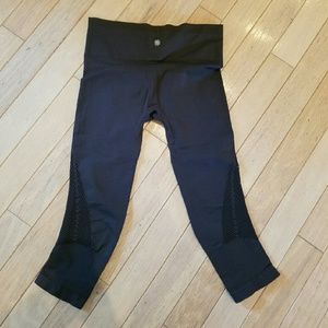 Athleta capri workout pants