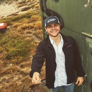 Meet your Posher, Luis