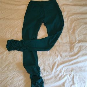 Beyond Yoga "essential long" leggings