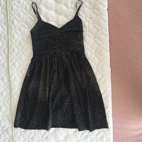 Dress - Picture 1 of 4