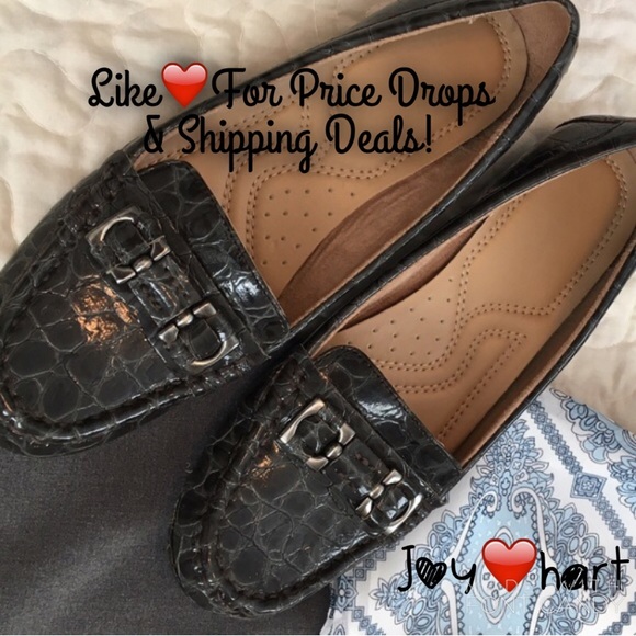 Capsule Wardrobe!! Gray Crocodile Loafers