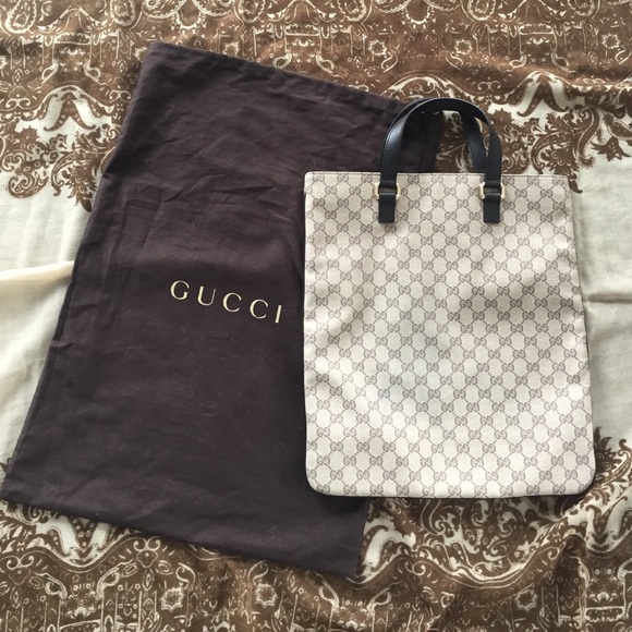Authentic Large Gucci Tote - Picture 1 of 4