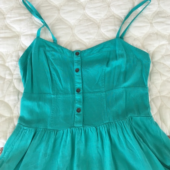 Dress - Picture 3 of 3