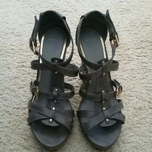 Elle wedge sandals