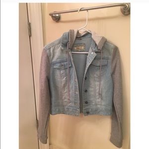 2 jackets for 20$ RESERVED FOR @mhenry1000