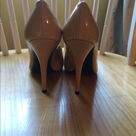 Stuart weitzman pumps