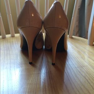 Stuart weitzman pumps