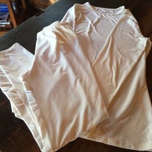 ClimateRight by Cuddle Duds. Top & Bottom - Med
