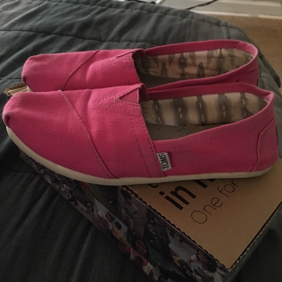 Pink TOMS - Picture 1 of 4