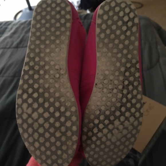 Pink TOMS - Picture 4 of 4