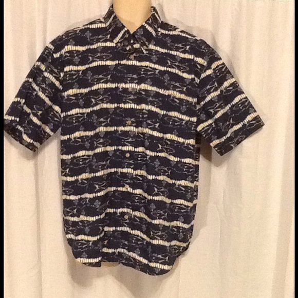 Natural Issue Wrinkle Free Blue Fish Shirt L